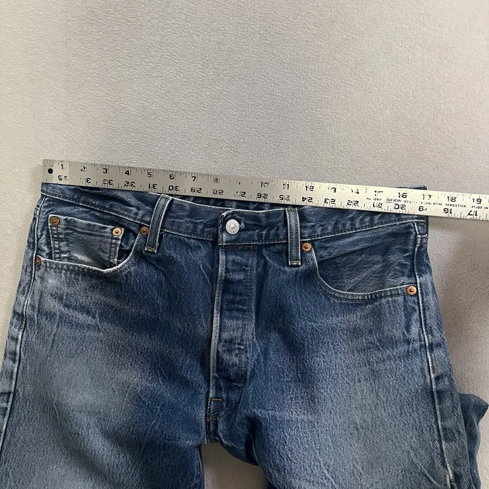Levi's 501 Jeans Men's Size 36x38 (Fits 34x33) Blue Denim Med Wash Button Fly